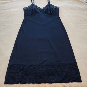 Vintage 60's Van Raalte Sm/34 Navy Lace Satin Adjustable Strap USA 🇺🇸 Chemise